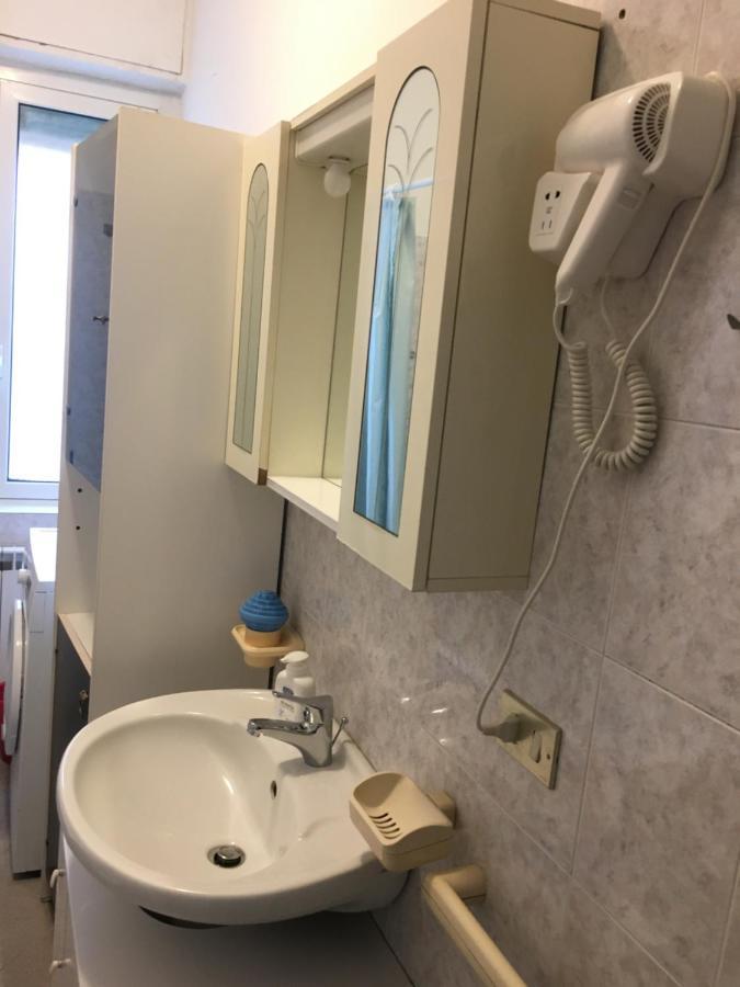 Appartamento Miramare, 2 Camere, Cucina, Bagno, Ventimiglia Buitenkant foto