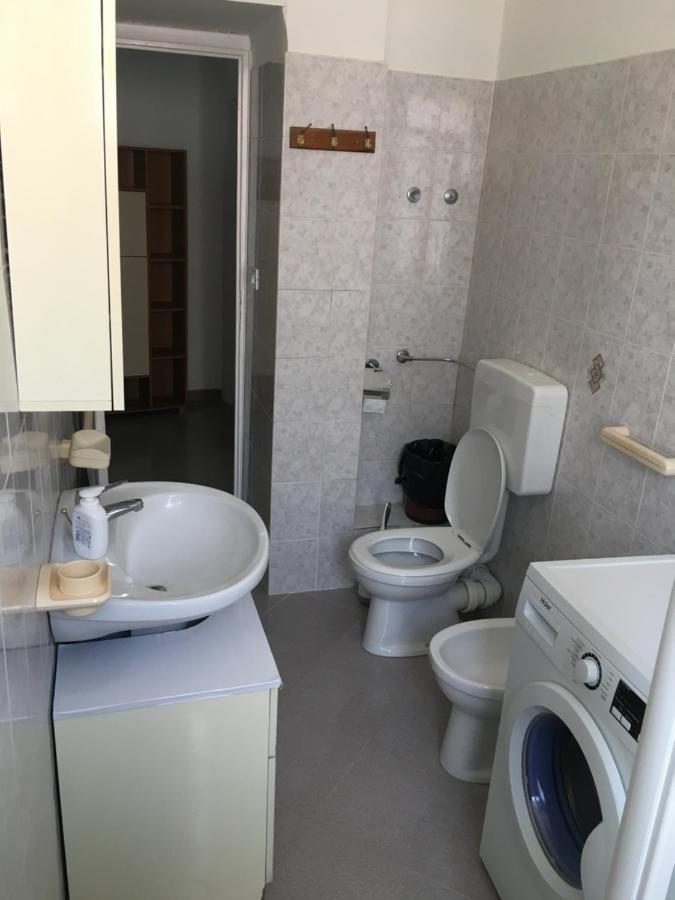 Appartamento Miramare, 2 Camere, Cucina, Bagno, Ventimiglia Buitenkant foto